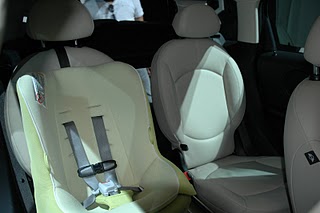 The Car Seat LadyIs LATCH in the center of my car? - The Car Seat Lady