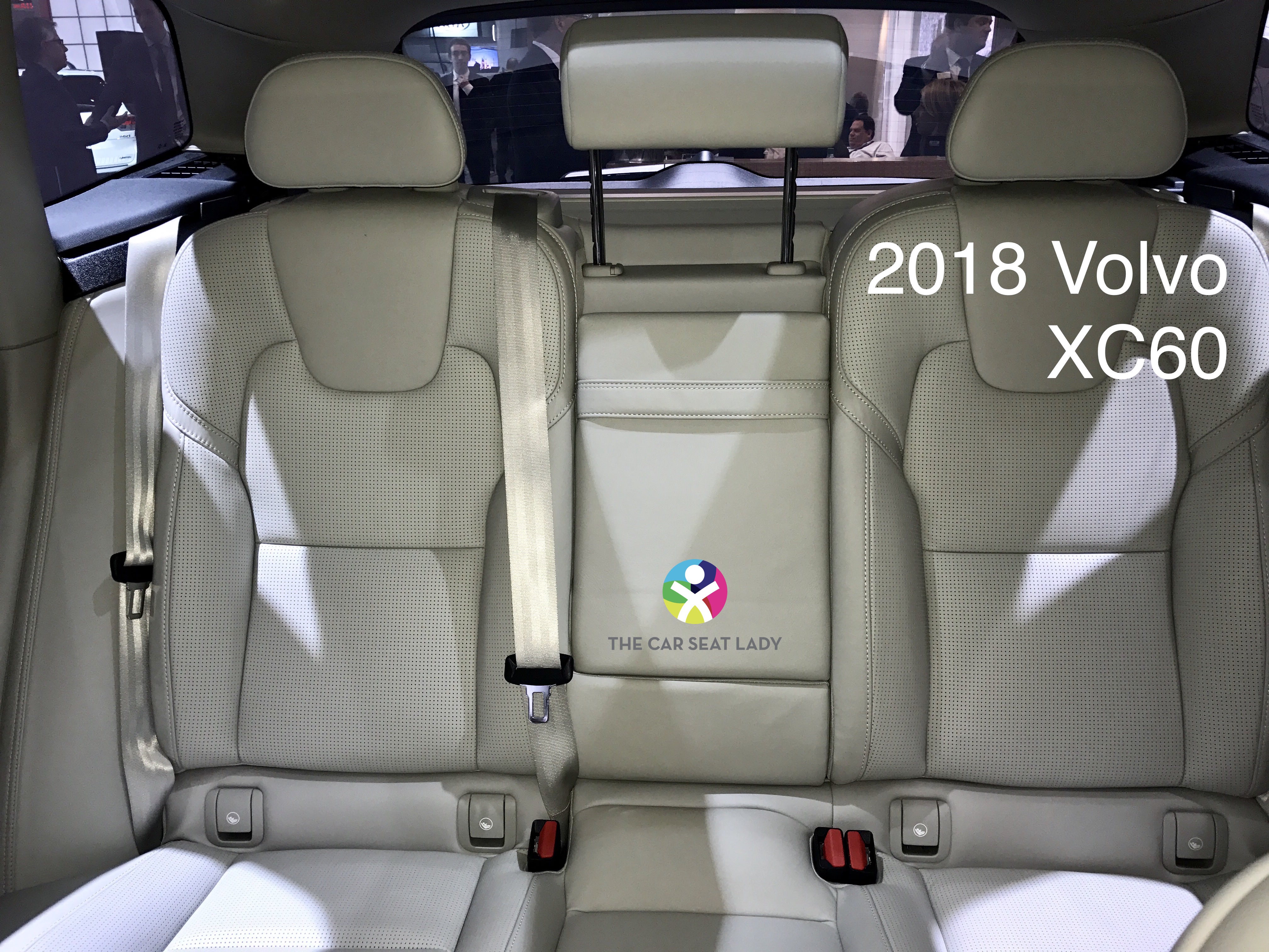 Volvo xc60 on sale 3 car seats