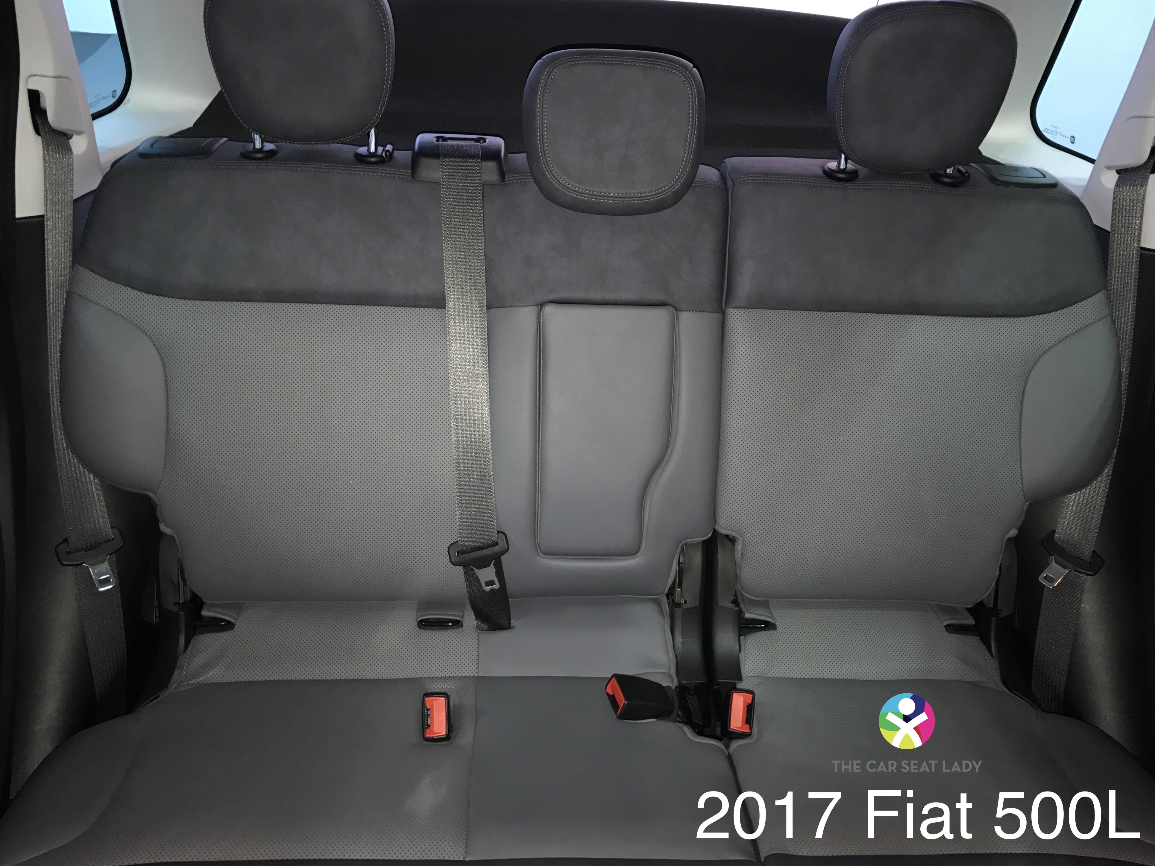 The Car Seat LadyFiat 500L - The Seat
