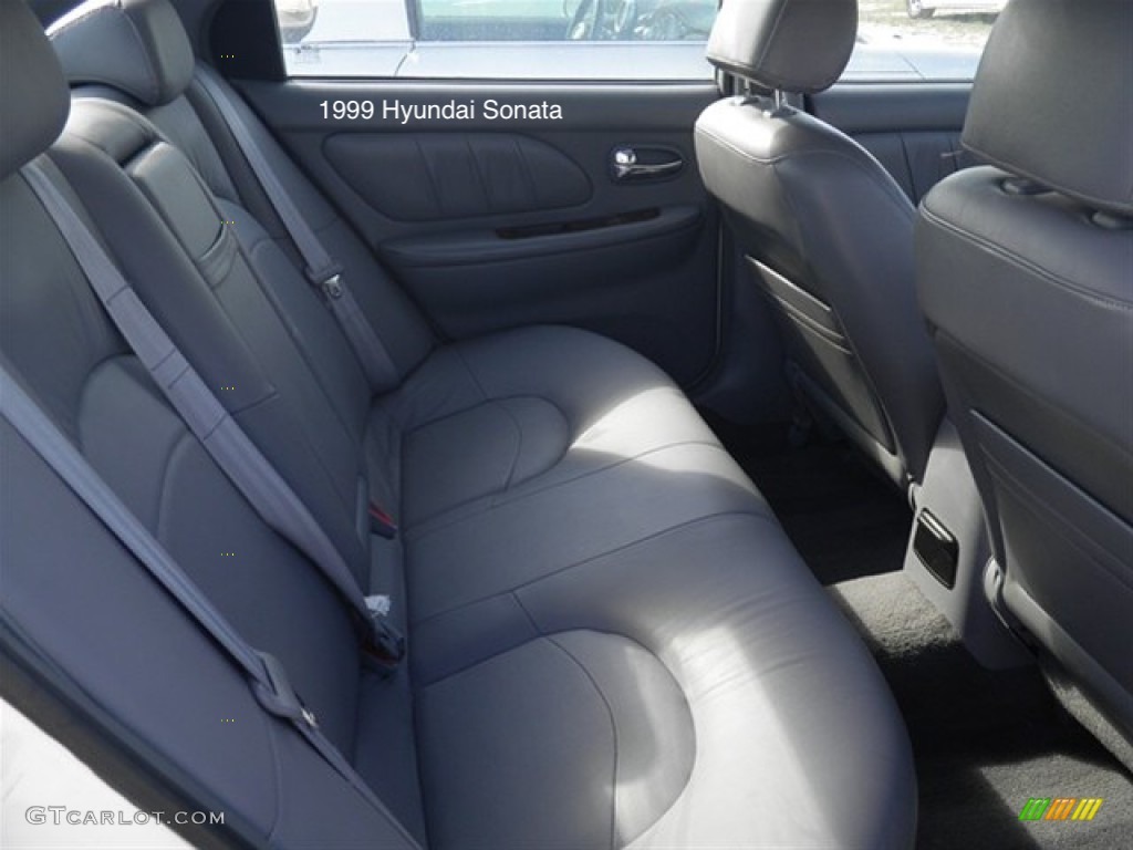 Hyundai sonata 3 car seats best sale