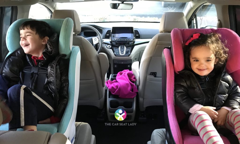 Switch Baby From Rear Facing Car Seat, When Should You Switch Car Seat To Forward Facing